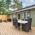 Gorgeous Home In Jerup With Wifi *