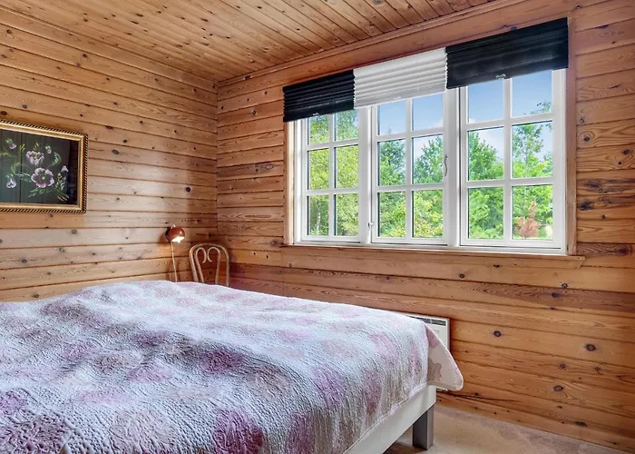 Semesterbostad 3 Bedroom Gorgeous In